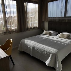 Camera con letto king size